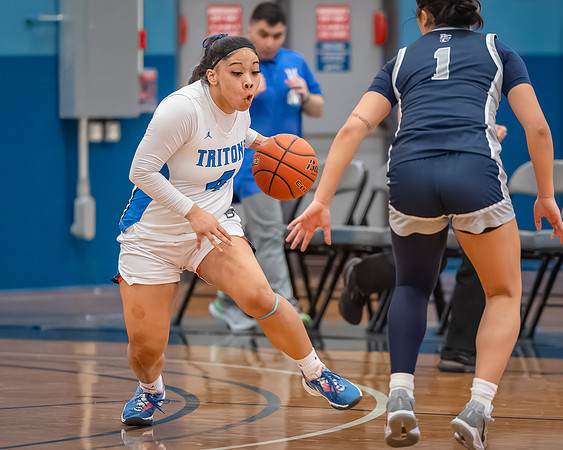 2025-02-22 Bellevue CC vs ECC BB_3413-20250222-DxO_DeepPRIME XD2s