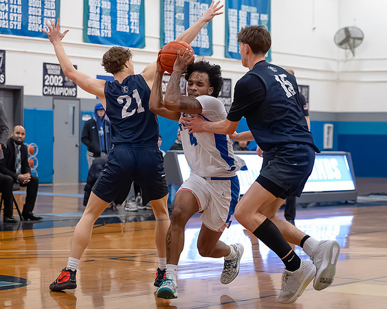 2025-02-22 Bellevue CC vs ECC BB_1452-20250222-DxO_DeepPRIME XD2s
