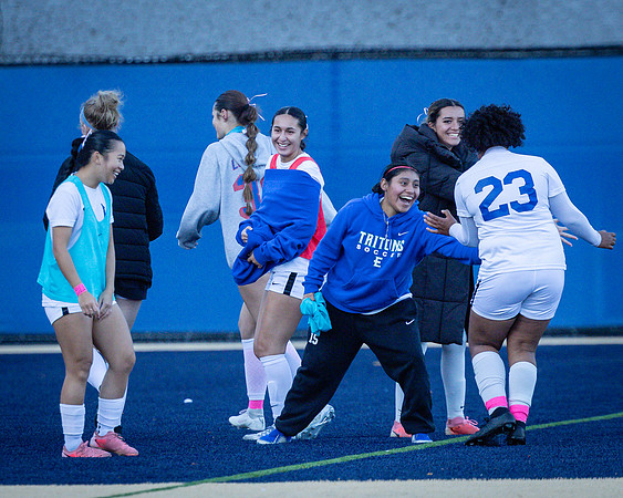 10-24-25 Everett CC at Edmonds CC Womens Soccer-29