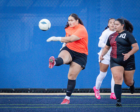 10-24-25 Everett CC at Edmonds CC Womens Soccer-79