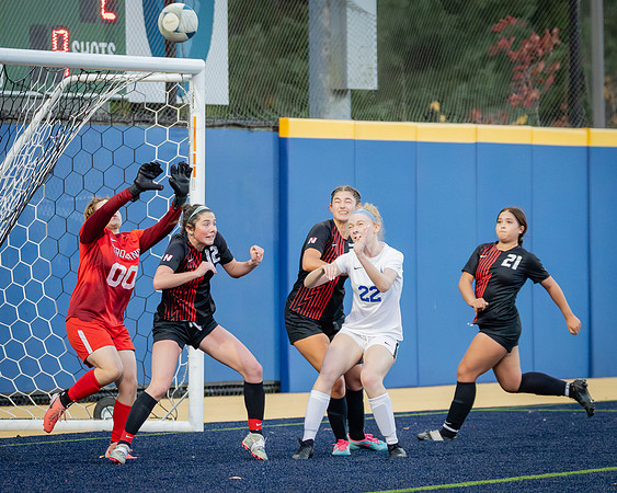 10-24-25 Everett CC at Edmonds CC Womens Soccer-132