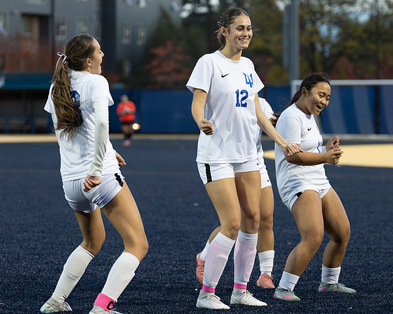 10-24-25 Everett CC at Edmonds CC Womens Soccer-143