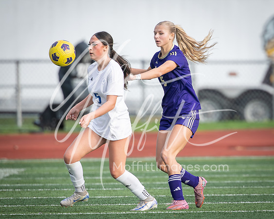 2025-11-08 Bothell at Lake Stevens Girls Socc Playoff_1673