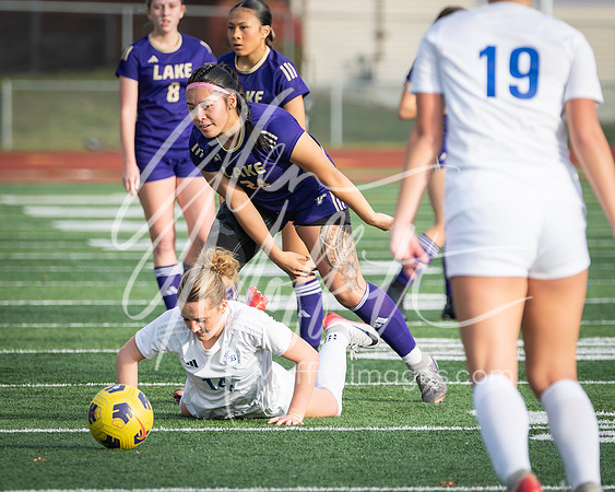2025-11-08 Bothell at Lake Stevens Girls Socc Playoff_2136