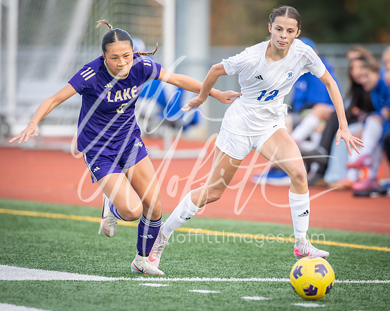 2025-11-08 Bothell at Lake Stevens Girls Socc Playoff_4255