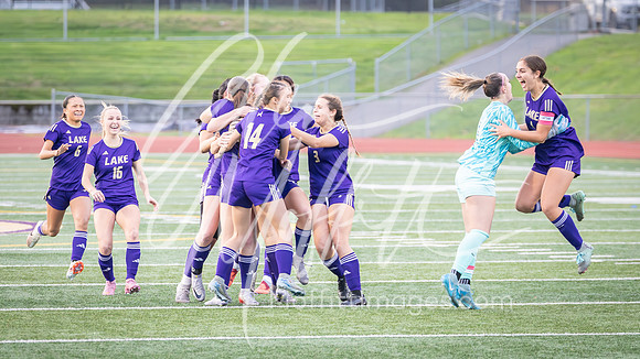 2025-11-08 Bothell at Lake Stevens Girls Socc Playoff_6416