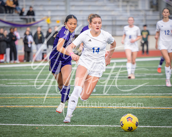 2025-11-08 Bothell at Lake Stevens Girls Socc Playoff_6806