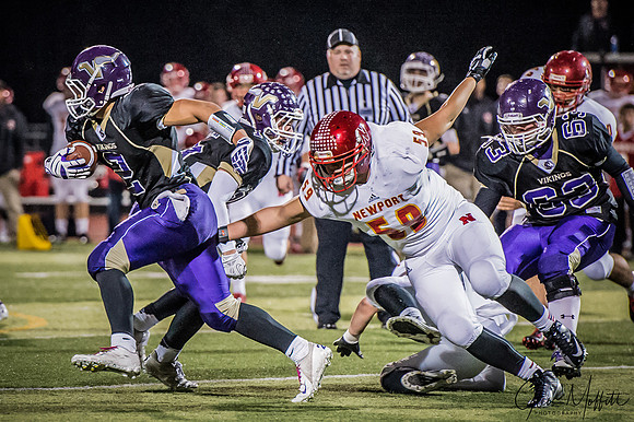 11.09.13 Newport at Lake Stevens Ftbl-139-Edit