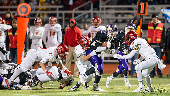 2014-11-15 Newport vs LS FB-_DSC4111.NEF-0761-Edit