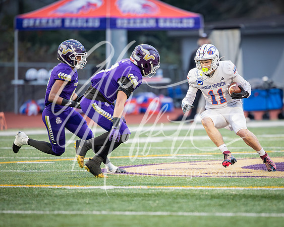 2025-11-29 Graham Kapowsin at Lake Stevens State semi-final Football Playoff_2019