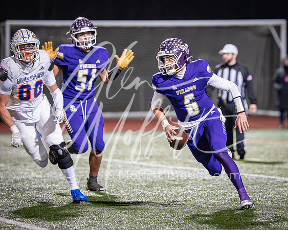 2025-11-29 Graham Kapowsin at Lake Stevens State semi-final Football Playoff_3285