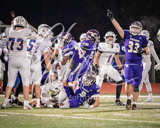 2025-11-29 Graham Kapowsin at Lake Stevens State semi-final Football Playoff_3868