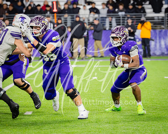 2025-12-06 Sumner v Lake Stevens State final Football Playoff_5599
