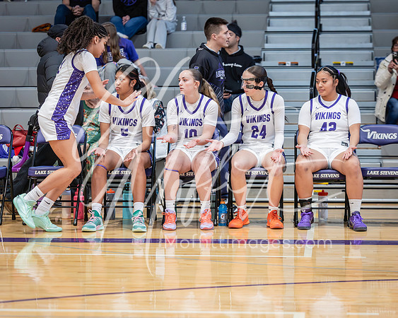 2025-12-23 Lakeside v Lake Stevens Girls Varsity Basketball_0014