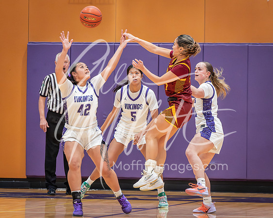 2025-12-23 Lakeside v Lake Stevens Girls Varsity Basketball_0185-Edit