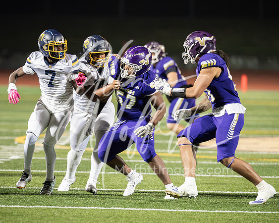 2026-10-16_mariner_vs_Lake_Stevens_football_1547