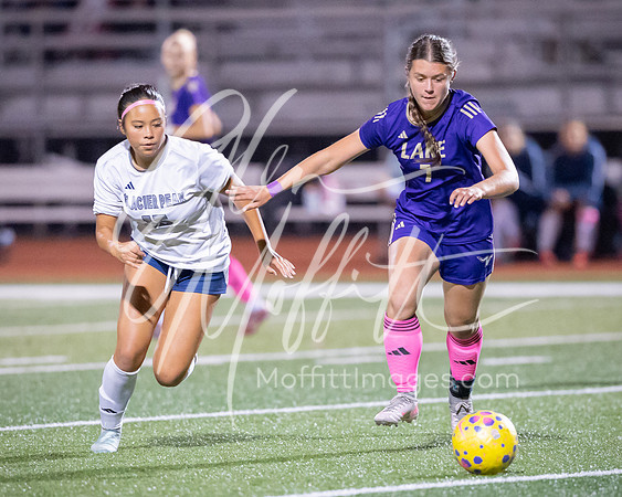 2026-10-13_glacier_peak_vs_Lake_Stevens_girls_soccer_2054-118