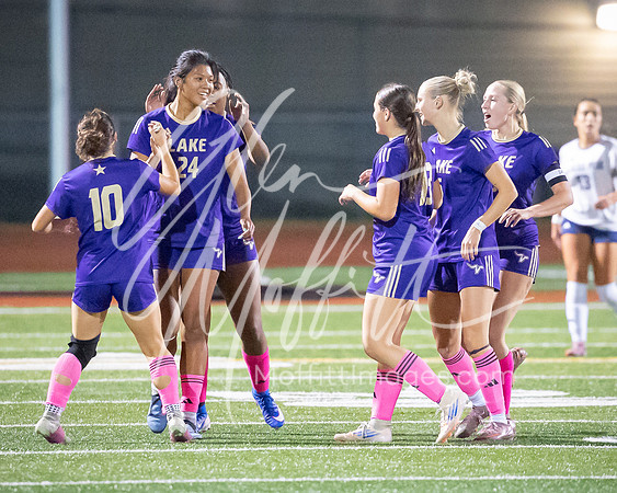 2026-10-13_glacier_peak_vs_Lake_Stevens_girls_soccer_2415-144