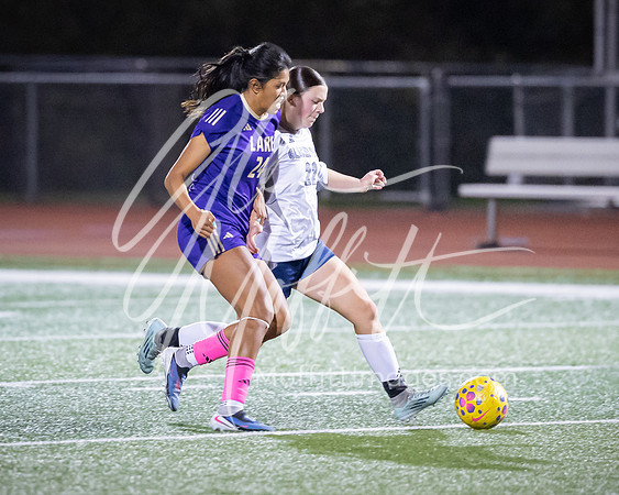 2026-10-13_glacier_peak_vs_Lake_Stevens_girls_soccer_2149-124