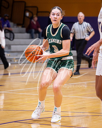 202-02-18 Redmond at Lake Stevens Girls BB Playoff_2132-20250218-DxO_DeepPRIME XD2s