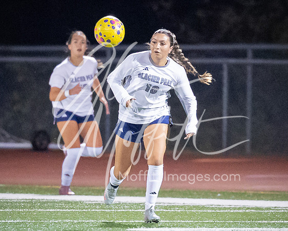 2026-10-13_glacier_peak_vs_Lake_Stevens_girls_soccer_1523-97