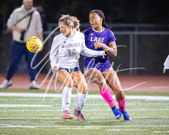 2026-10-13_glacier_peak_vs_Lake_Stevens_girls_soccer_1547-98