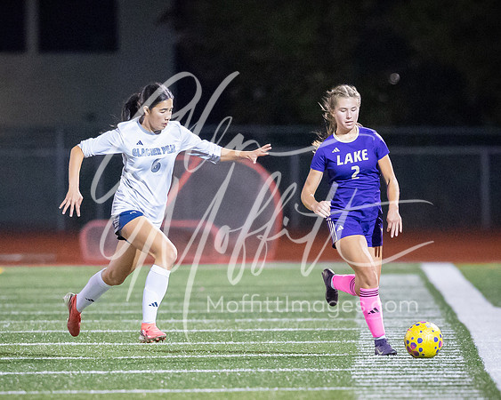 2026-10-13_glacier_peak_vs_Lake_Stevens_girls_soccer_1913-112