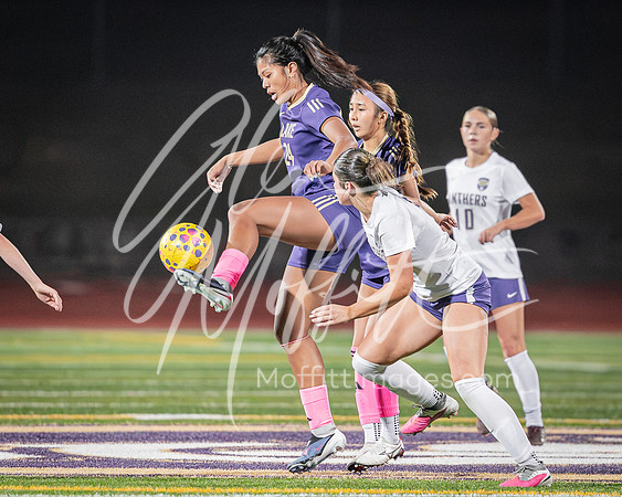 10.06.26 wenatchee at Lk Stevens var Girls Soccer-138