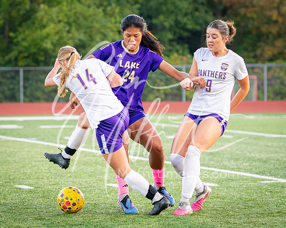 10.06.26 wenatchee at Lk Stevens var Girls Soccer-61