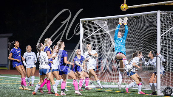 2026-10-13_glacier_peak_vs_Lake_Stevens_girls_soccer_0363-61