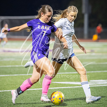 2026-10-13_glacier_peak_vs_Lake_Stevens_girls_soccer_1253-78