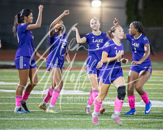 2026-10-13_glacier_peak_vs_Lake_Stevens_girls_soccer_2431-146