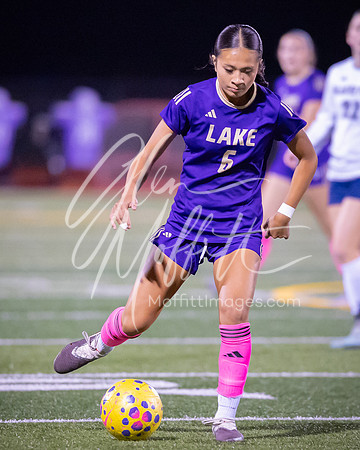 2026-10-13_glacier_peak_vs_Lake_Stevens_girls_soccer_1149-60
