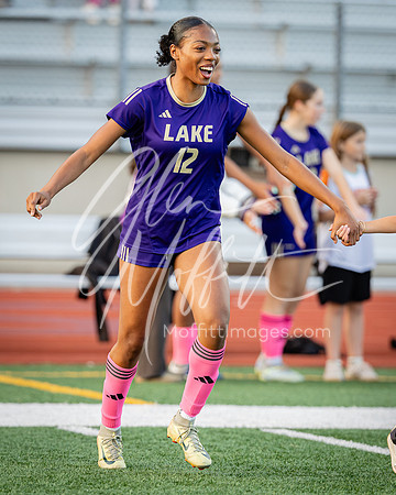 10.06.26 wenatchee at Lk Stevens var Girls Soccer-39