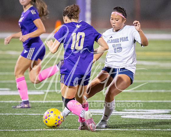 2026-10-13_glacier_peak_vs_Lake_Stevens_girls_soccer_3169-172
