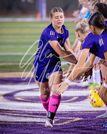 2026-10-13_glacier_peak_vs_Lake_Stevens_girls_soccer_1024-45