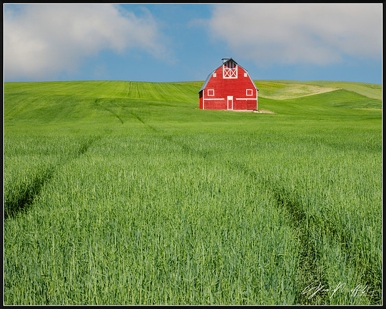 Barn Near Uniontown, WA