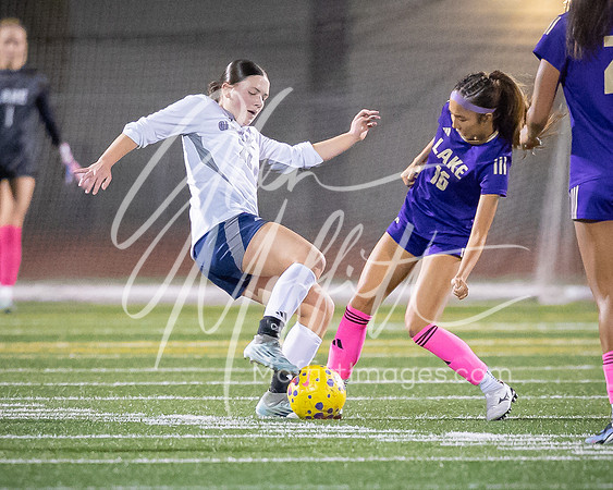 2026-10-13_glacier_peak_vs_Lake_Stevens_girls_soccer_1584-99