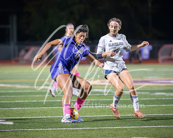 2026-10-13_glacier_peak_vs_Lake_Stevens_girls_soccer_0610-91