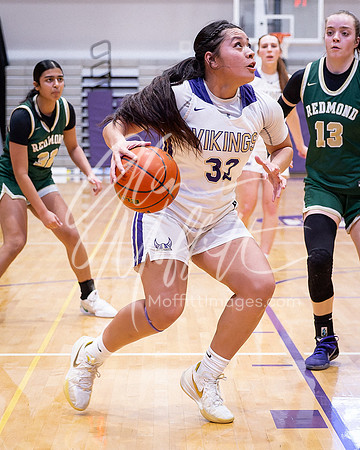 202-02-18 Redmond at Lake Stevens Girls BB Playoff_6011-20250218-DxO_DeepPRIME XD2s