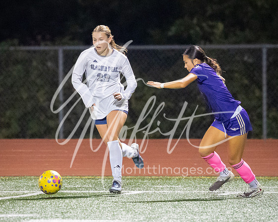 2026-10-13_glacier_peak_vs_Lake_Stevens_girls_soccer_2471-148