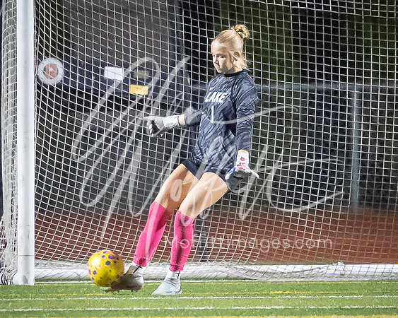2026-10-13_glacier_peak_vs_Lake_Stevens_girls_soccer_1365-85