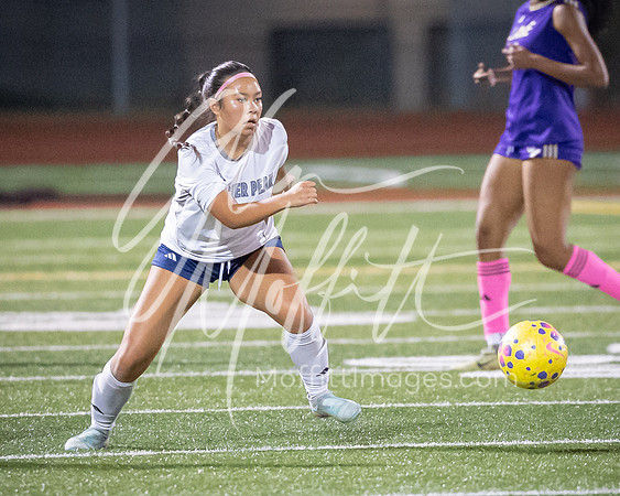 2026-10-13_glacier_peak_vs_Lake_Stevens_girls_soccer_2216-128