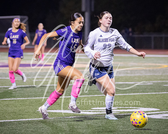 2026-10-13_glacier_peak_vs_Lake_Stevens_girls_soccer_1224-71