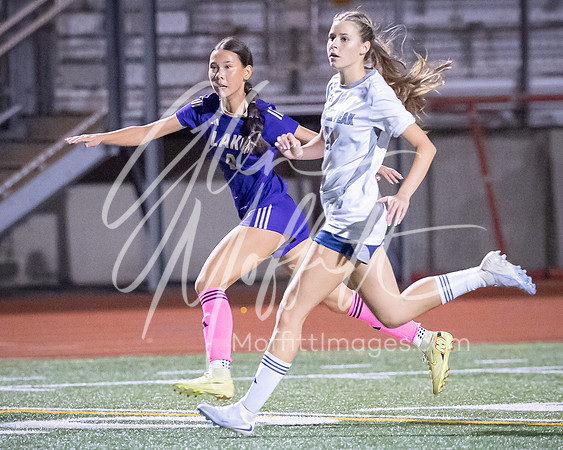 2026-10-13_glacier_peak_vs_Lake_Stevens_girls_soccer_1819-109