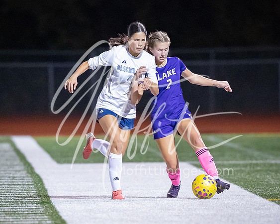 2026-10-13_glacier_peak_vs_Lake_Stevens_girls_soccer_1916-113