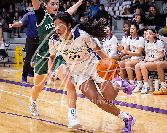 202-02-18 Redmond at Lake Stevens Girls BB Playoff_6481-20250218-DxO_DeepPRIME XD2s