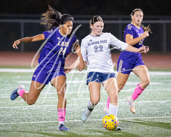 2026-10-13_glacier_peak_vs_Lake_Stevens_girls_soccer_2277-136