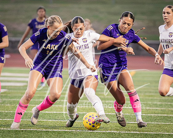 10.06.26 wenatchee at Lk Stevens var Girls Soccer-111