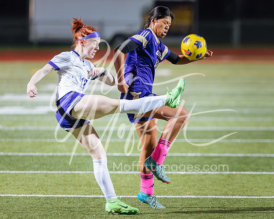2024-10-22 Kamiak at LS Grls Var Soccer_1065-CR3